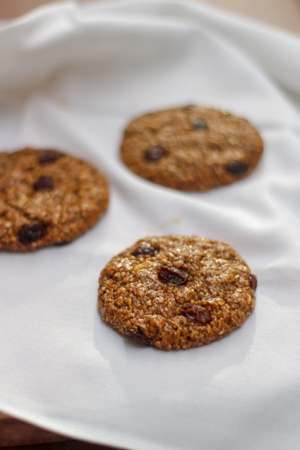 Oatmeal Raisin Love Cookies